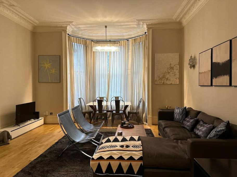 Stunning 2 Bed/2Bath Flat In Heart Of Kensington Apartment London Exterior photo