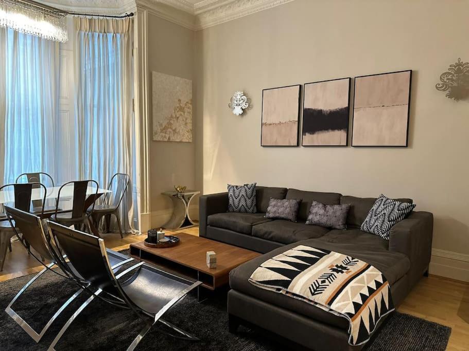Stunning 2 Bed/2Bath Flat In Heart Of Kensington Apartment London Exterior photo