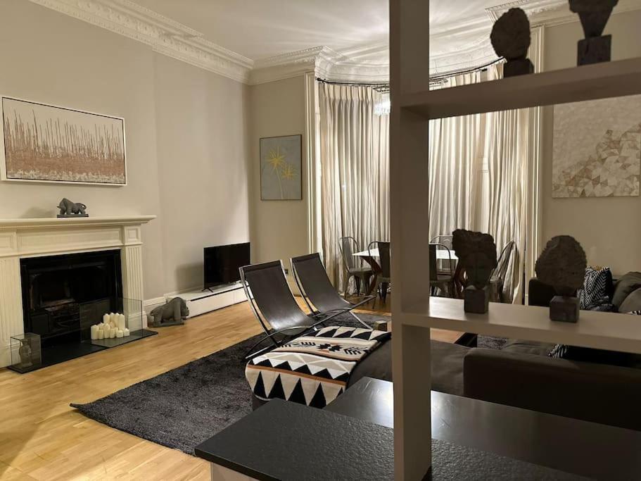 Stunning 2 Bed/2Bath Flat In Heart Of Kensington Apartment London Exterior photo